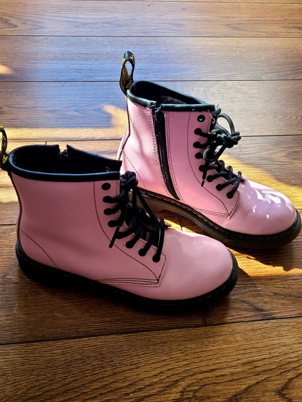 Dr. Martens Girls Pink Patent Lace-Up Ankle Boots Kids Size 3